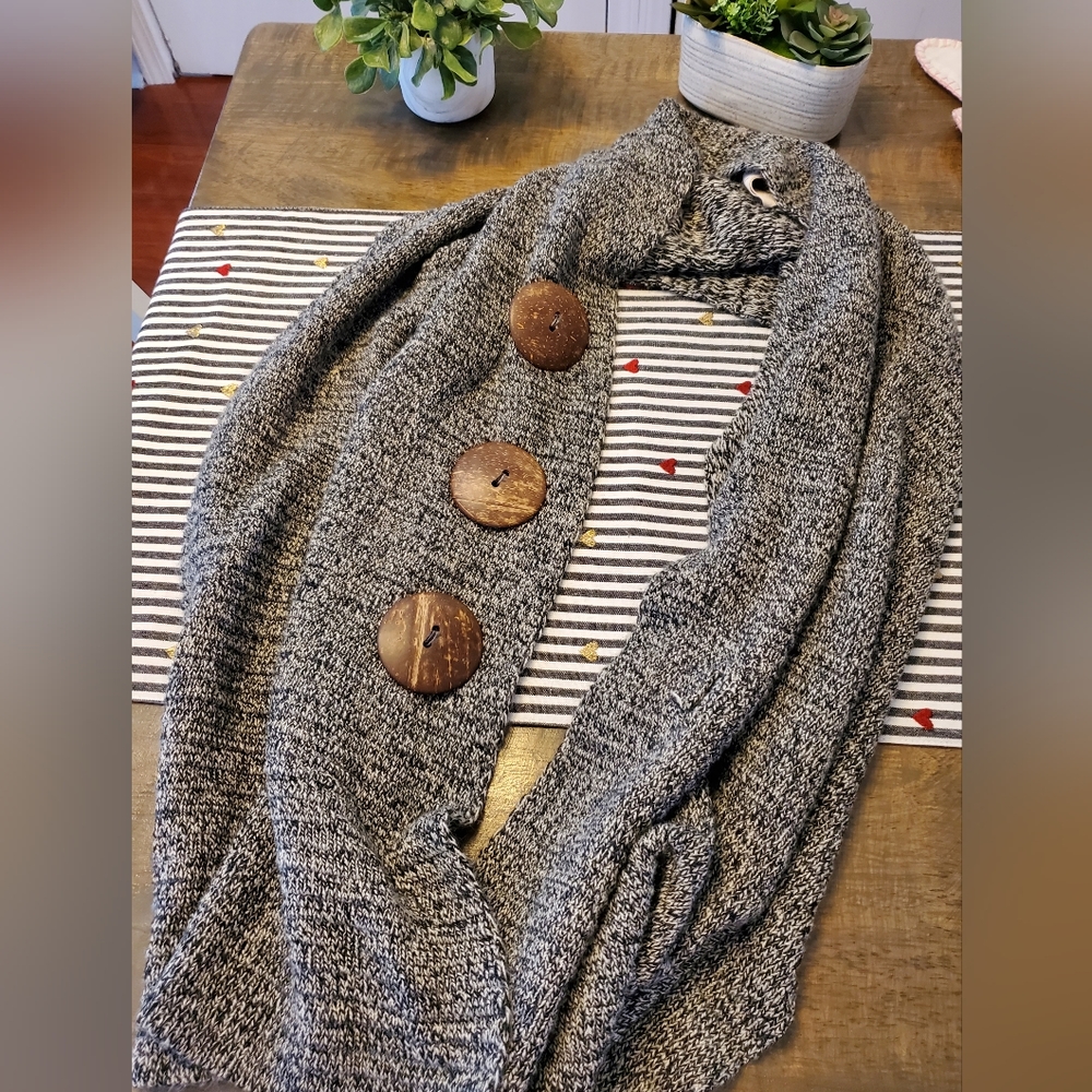 ** free with bundle ****Soft Surroundings shaw scarf